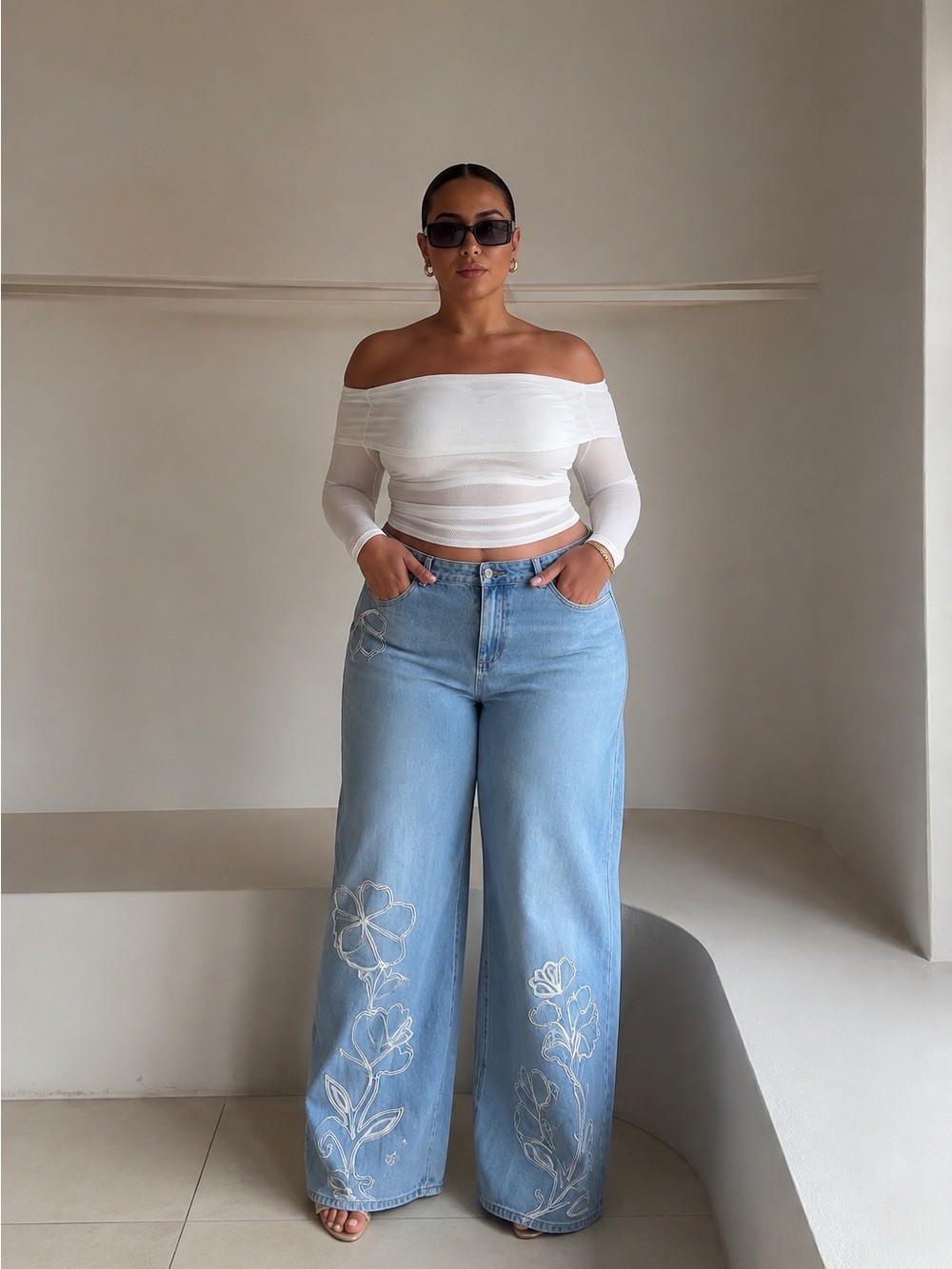 Meshki Carmella embroidered straight leg jeans in mid blue - 14 nwt